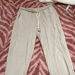 Size small universal threads joggers